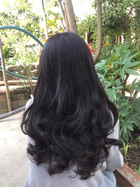 Nữ thanh lịch