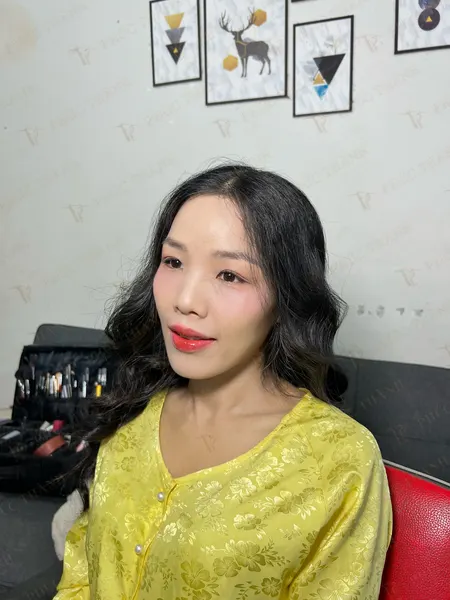 Makeup dự tiệc