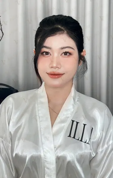 Makeup dự tiệc