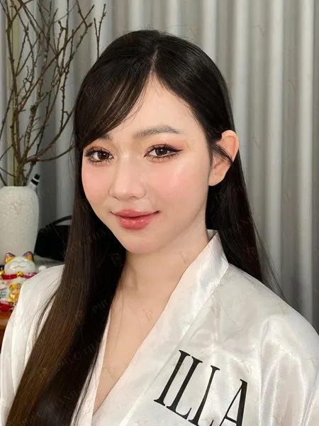 Makeup dự tiệc