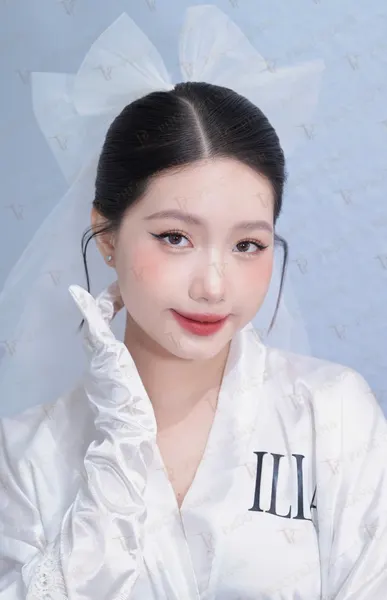 Makeup cá tính